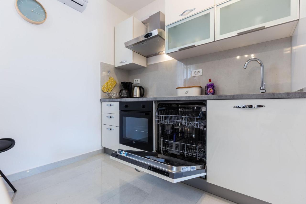 Petra Modern Apartment With Free Parking And Bbq Zadar Luaran gambar