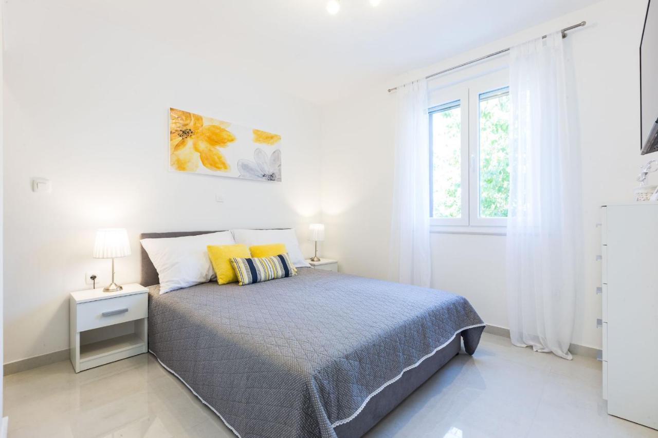 Petra Modern Apartment With Free Parking And Bbq Zadar Luaran gambar