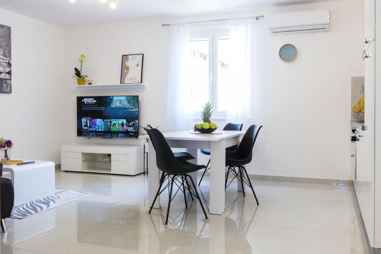Petra Modern Apartment With Free Parking And Bbq Zadar Luaran gambar